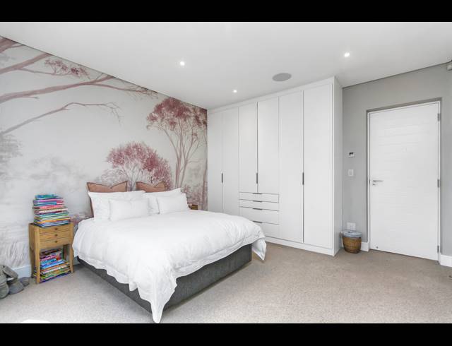4 BEDROOM CLUSTER FOR SALE IN SUNSET ACRES